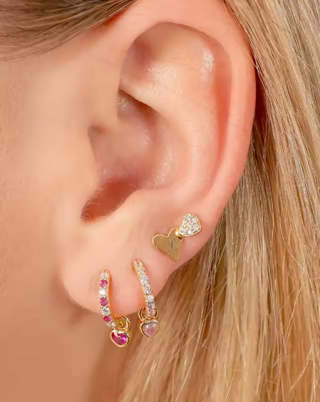 Rosa Pink Heart Hoops