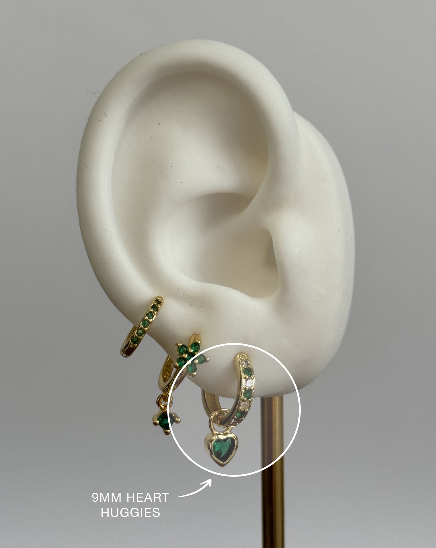 Rosa Pink Heart Hoops